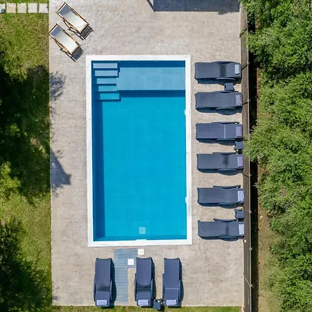 别墅 Ruvelis Private Pool