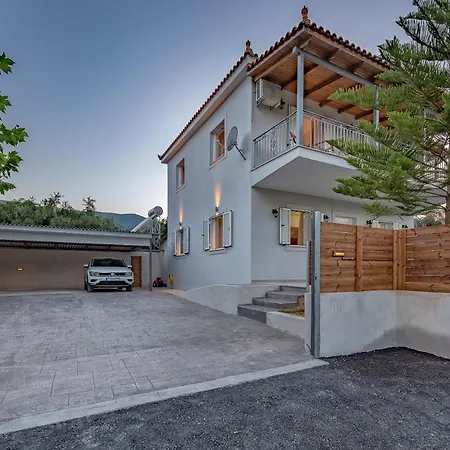 Villa Ruvelis Private Pool Fiolitis